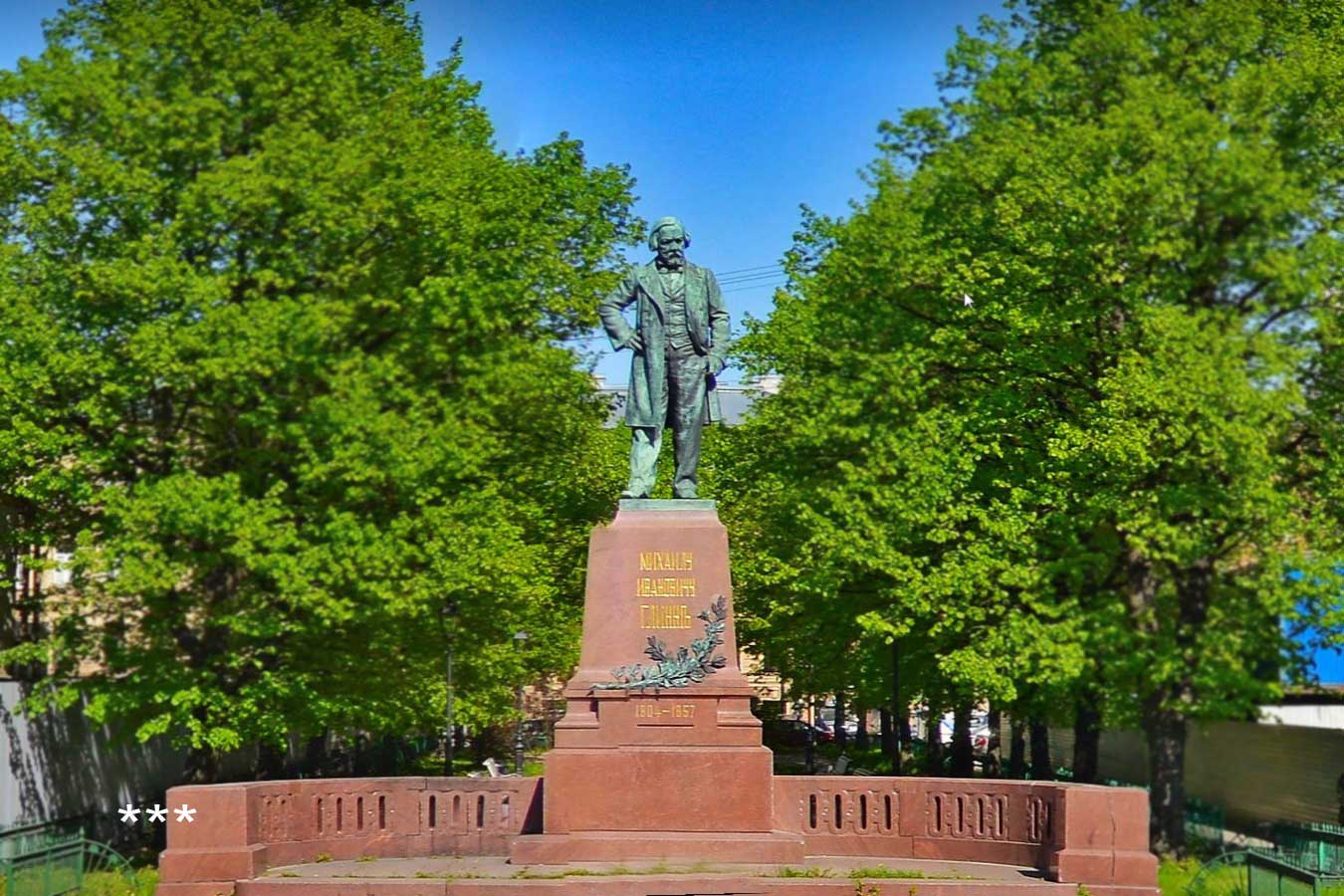 Памятник Глинке в Петербурге