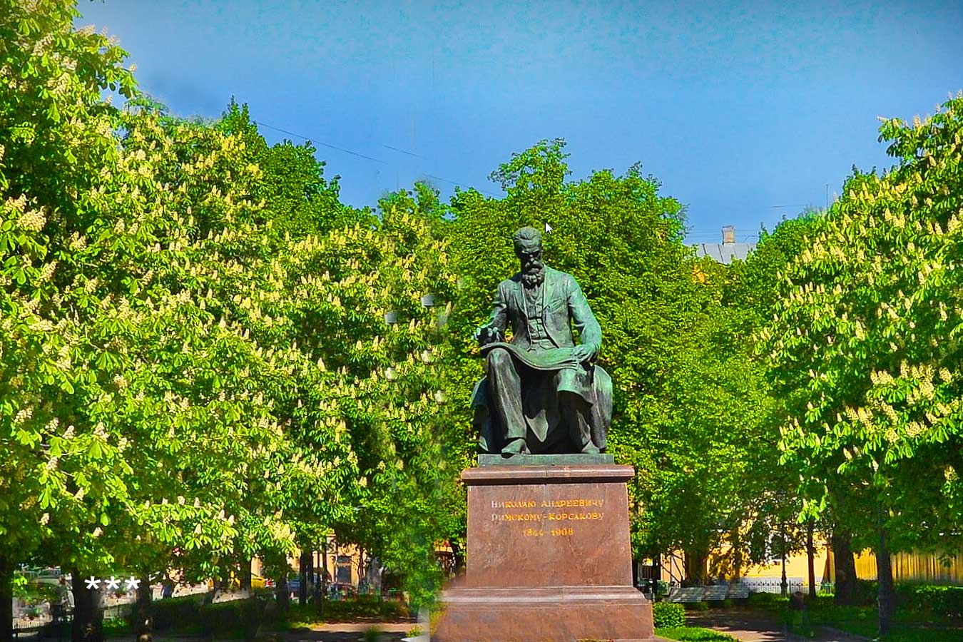 Памятник Римскому-Корсаковвув Петербурге