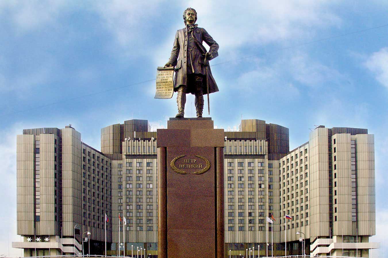  Памятник Петру от Церетели. Санкт-Петербург
